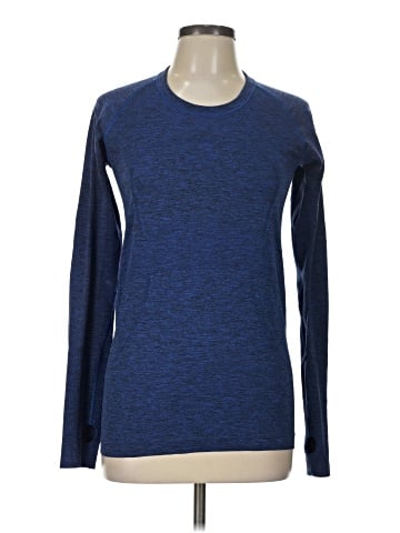 Lululemon Athletica Long Sleeve T-Shirt (view 1)