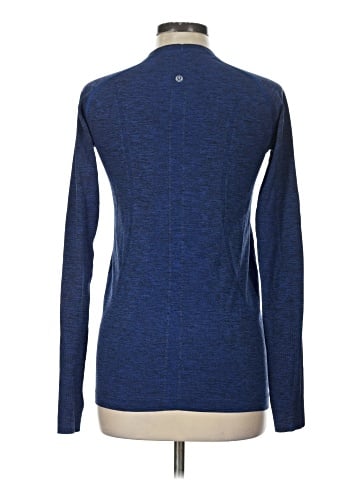 Lululemon Athletica Long Sleeve T-Shirt (view 2)