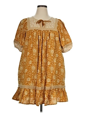 Old Navy Casual Dress (view 1)