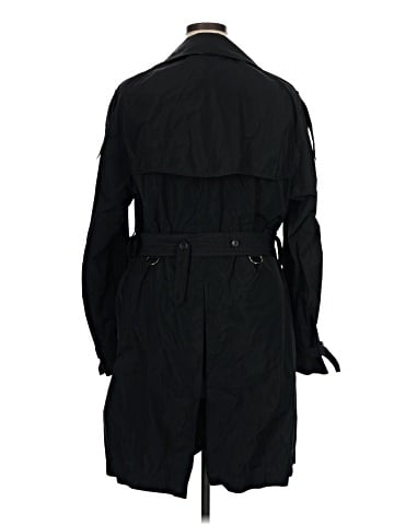 Burberry Trenchcoat (view 2)