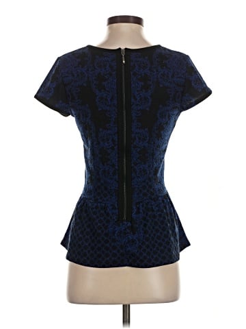 Romeo & Juliet Couture Short Sleeve Top (view 2)
