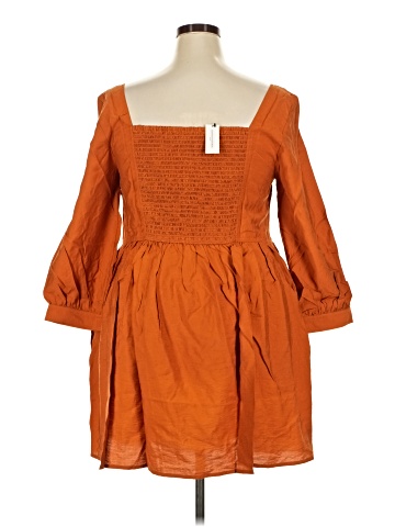 Banana Republic Factory Store Casual Dress (view 2)