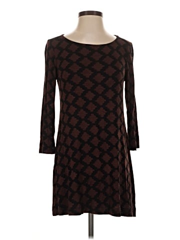 Hourglass Lilly 3/4 Sleeve T-Shirt (view 1)