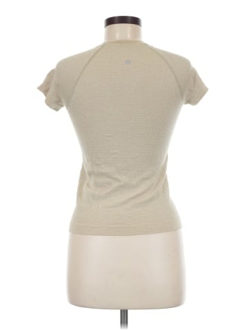 Lululemon Athletica Short Sleeve Turtleneck (view 2)