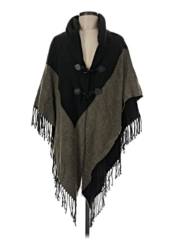 Collection Eighteen Poncho (view 1)