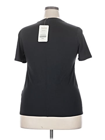 Fabletics Active T-Shirt (view 2)