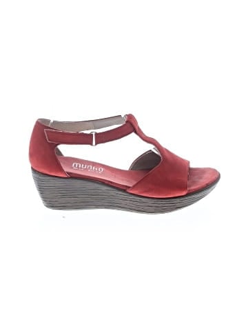 Munro American Wedges (view 1)