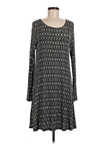 Old Navy Casual Dress (view 1)