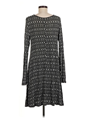 Old Navy Casual Dress (view 2)