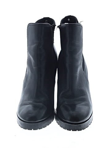 MICHAEL Michael Kors Ankle Boots (view 2)