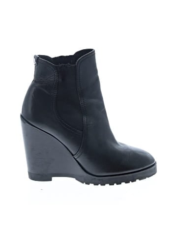MICHAEL Michael Kors Ankle Boots (view 1)