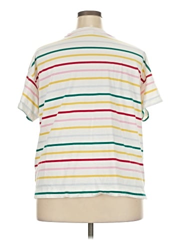 Old Navy Short Sleeve T-Shirt (view 2)