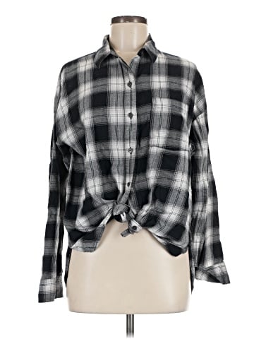 Old Navy Long Sleeve Button-Down Shirt (view 1)