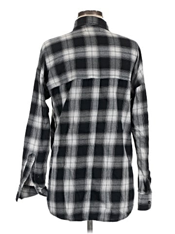 Old Navy Long Sleeve Button-Down Shirt (view 2)