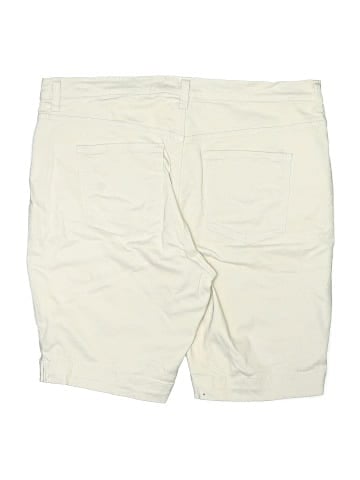 Gloria Vanderbilt Khaki Shorts (view 2)