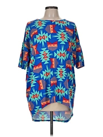 Lularoe 3/4 Sleeve T-Shirt (view 1)
