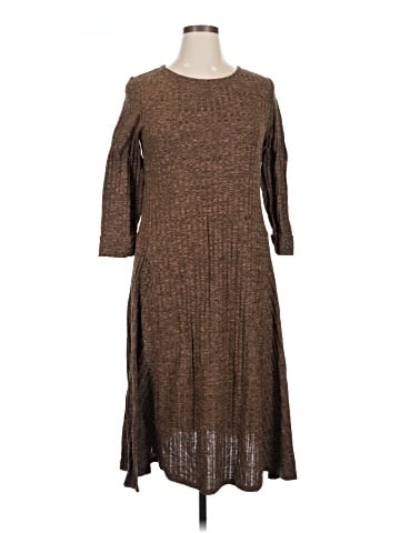 Sandra Darren Casual Dress (view 1)