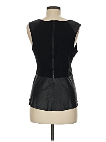 Sanctuary Sleeveless T-Shirt (view 2)