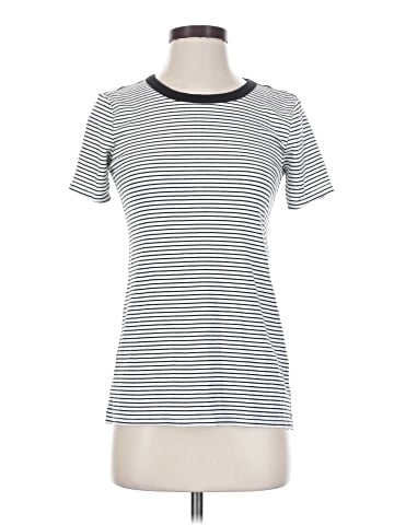 Old Navy Short Sleeve T-Shirt (view 1)