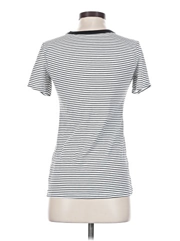 Old Navy Short Sleeve T-Shirt (view 2)