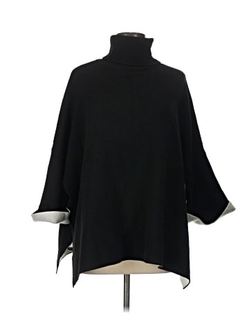Andrea Jovine Poncho (view 1)
