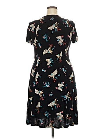 Croft & Barrow Casual Dress (view 2)