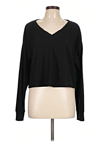 Alo Yoga Pullover Sweater (view 1)