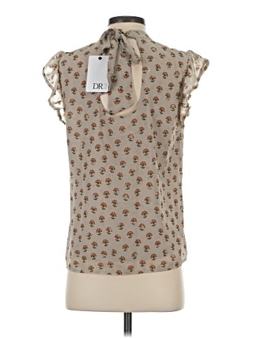 DR2 Sleeveless Blouse (view 2)