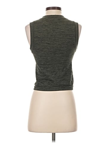 Unbranded Sleeveless T-Shirt (view 2)