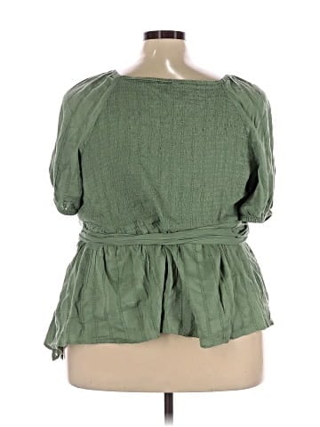 Old Navy Short Sleeve Blouse (view 2)