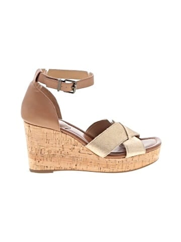 Crown Vintage Wedges (view 1)