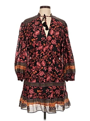 Alice + Olivia Casual Dress (view 1)