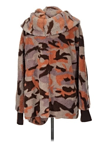 Hem & Thread Coat (view 2)