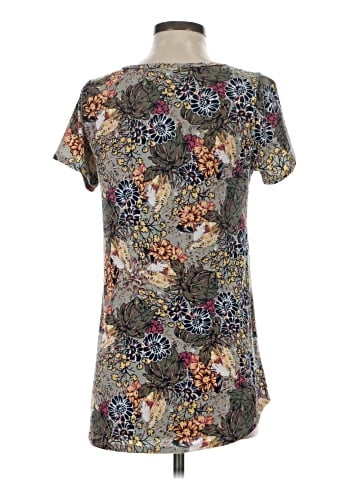 Lularoe Short Sleeve T-Shirt (view 2)