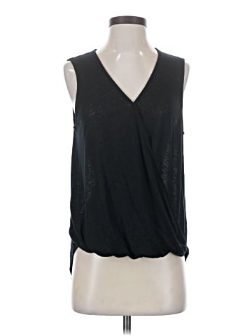 Universal Thread Sleeveless Blouse (view 1)