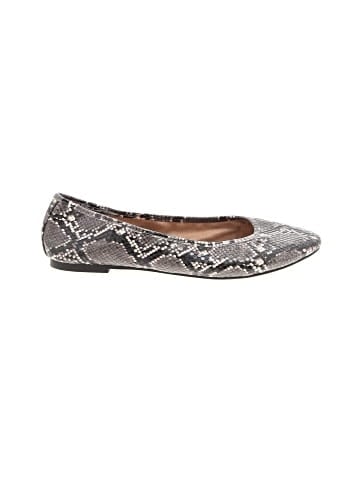 Old Navy Flats (view 1)