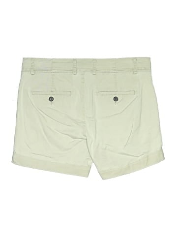 Vince. Khaki Shorts (view 2)