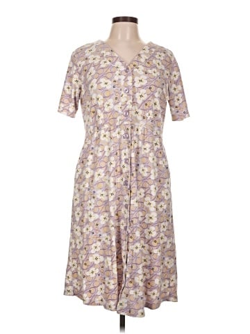 Vicki Wayne Casual Dress (view 1)