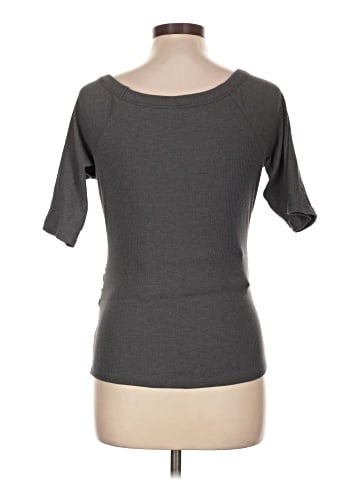 Old Navy - Maternity 3/4 Sleeve T-Shirt (view 2)