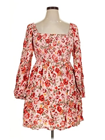 Old Navy Casual Dress (view 1)