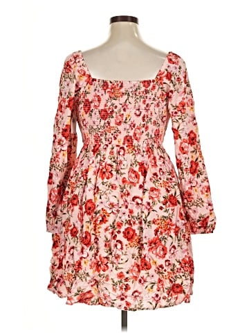 Old Navy Casual Dress (view 2)