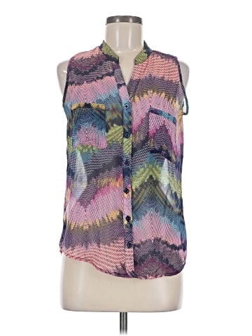 Olive and Oak Sleeveless Blouse (view 1)