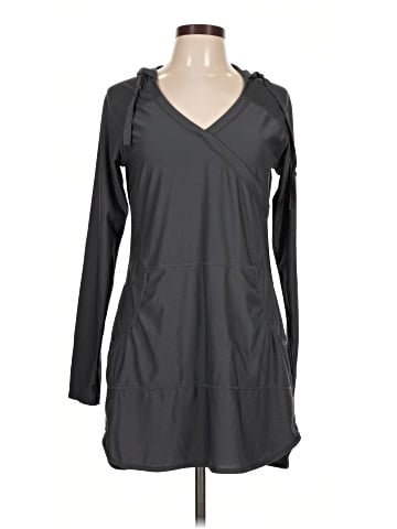 Athleta Long Sleeve T-Shirt (view 1)