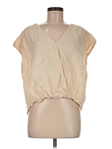 Universal Thread Short Sleeve Top (view 1)