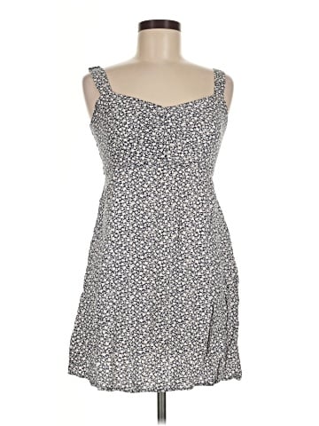 Old Navy Casual Dress (view 1)