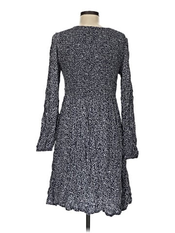 Old Navy Casual Dress (view 2)