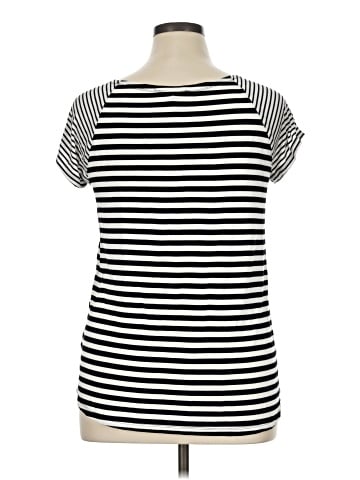 Cable & Gauge Short Sleeve Top (view 2)