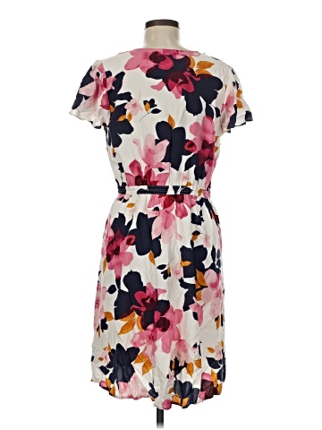 Old Navy Casual Dress (view 2)