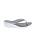 Unbranded Silver Flip Flops Size 1 - 2 Youth - photo 1
