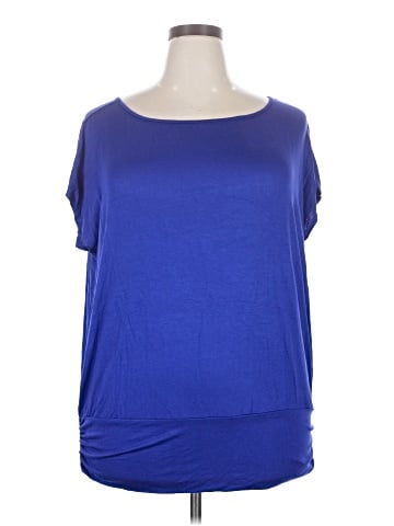 New York & Company Short Sleeve T-Shirt (view 1)